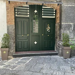 Mary's Apartament