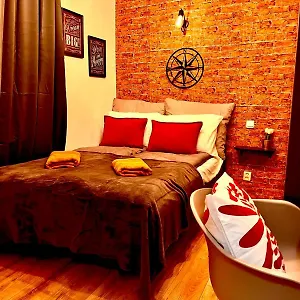 https://apt-premium-center-golden-street.warsawhotelspoland.com